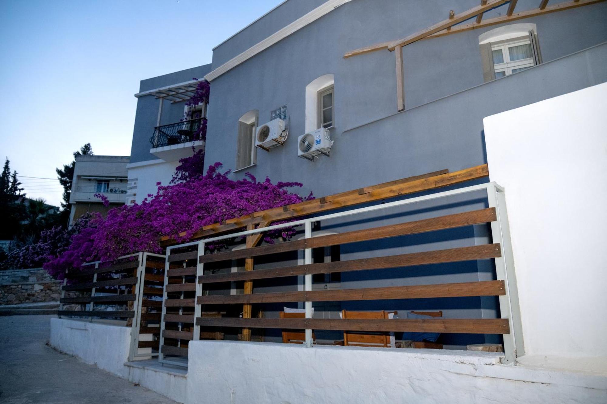 Axilleion Boutique Hotel Ermoupoli Ngoại thất bức ảnh