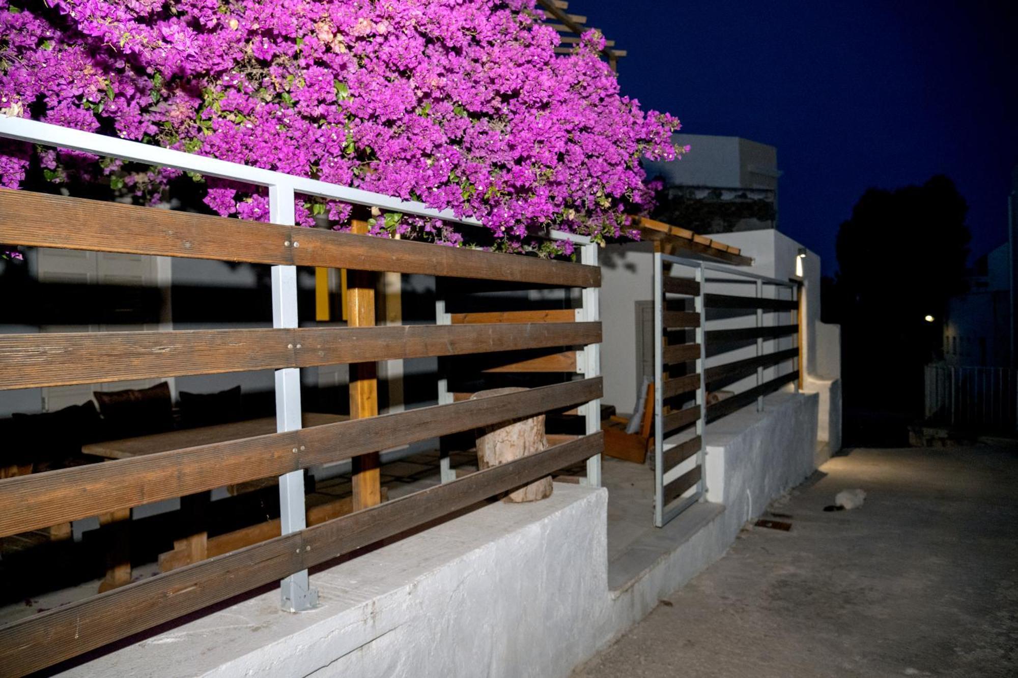 Axilleion Boutique Hotel Ermoupoli Ngoại thất bức ảnh