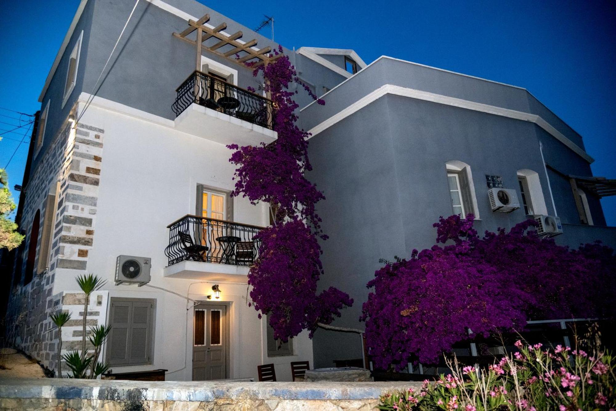 Axilleion Boutique Hotel Ermoupoli Ngoại thất bức ảnh