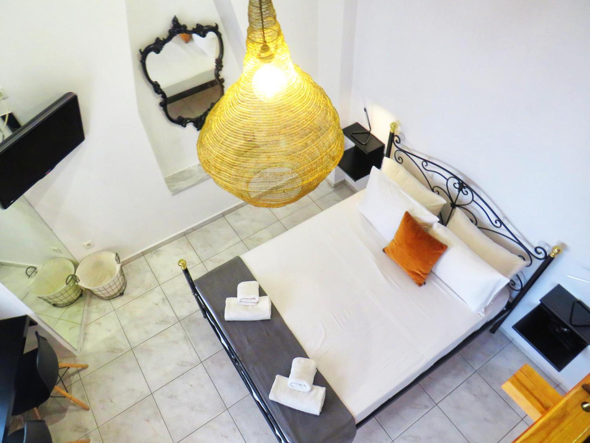 Axilleion Boutique Hotel Ermoupoli Ngoại thất bức ảnh