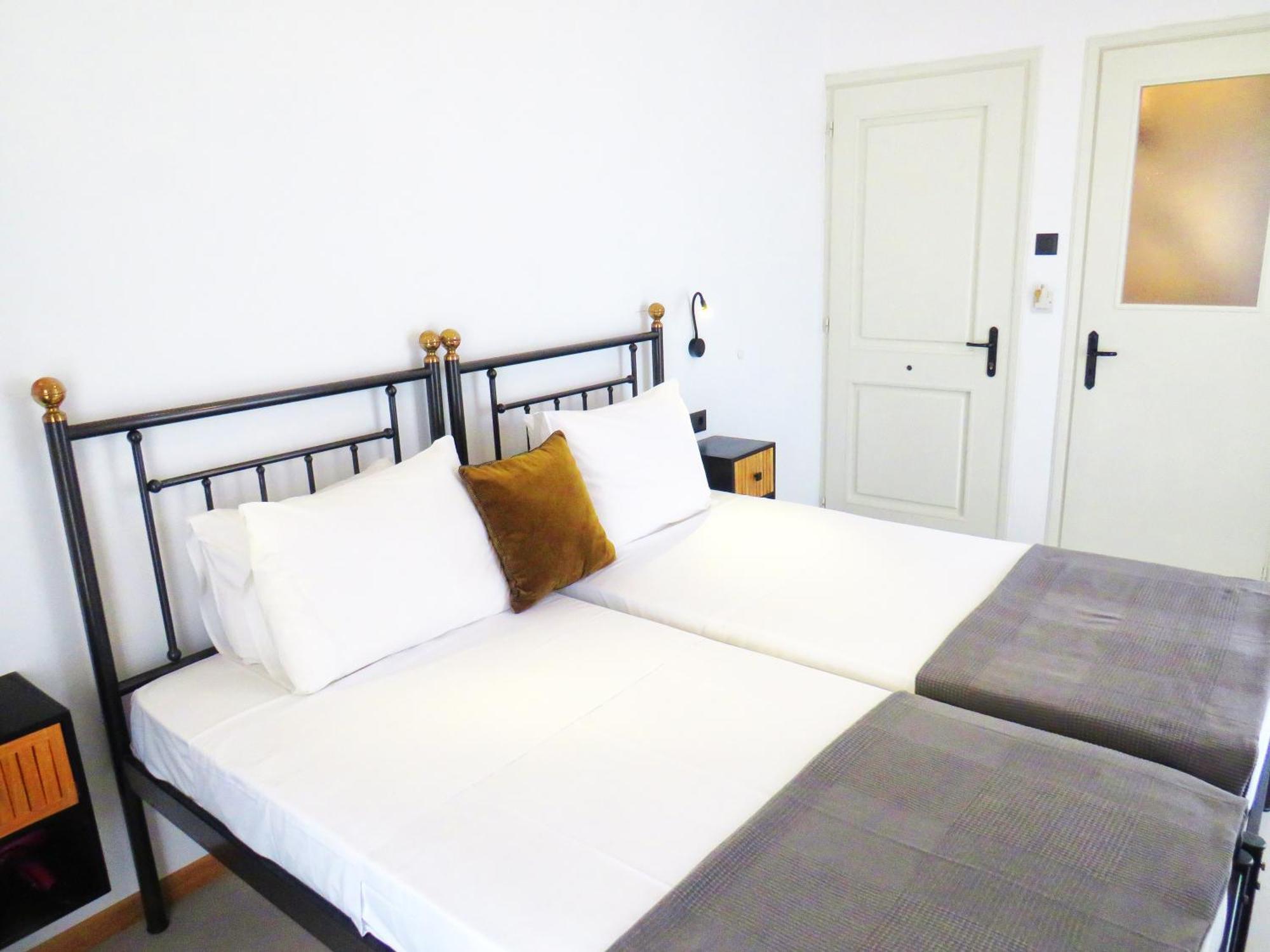 Axilleion Boutique Hotel Ermoupoli Ngoại thất bức ảnh