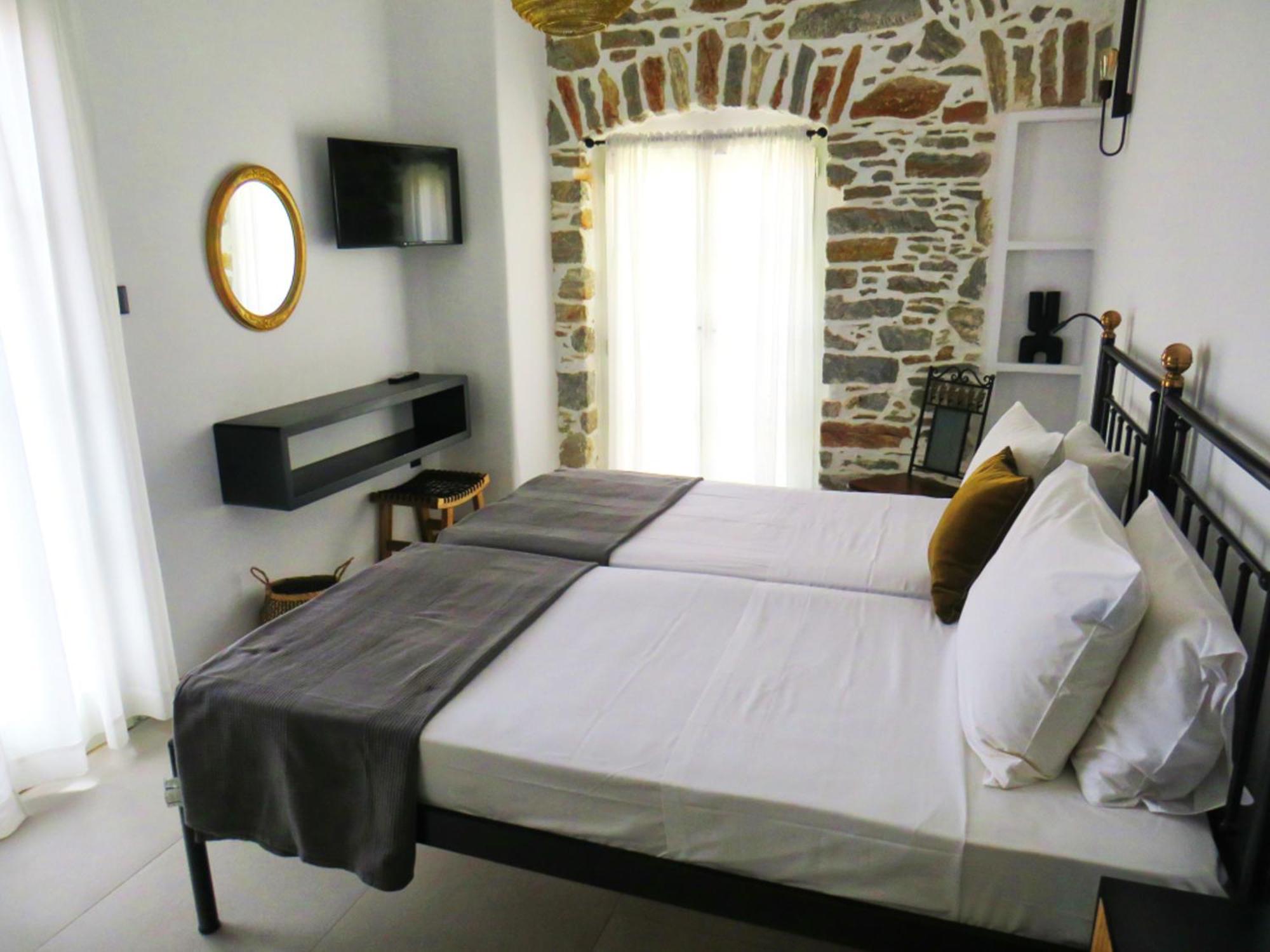 Axilleion Boutique Hotel Ermoupoli Ngoại thất bức ảnh