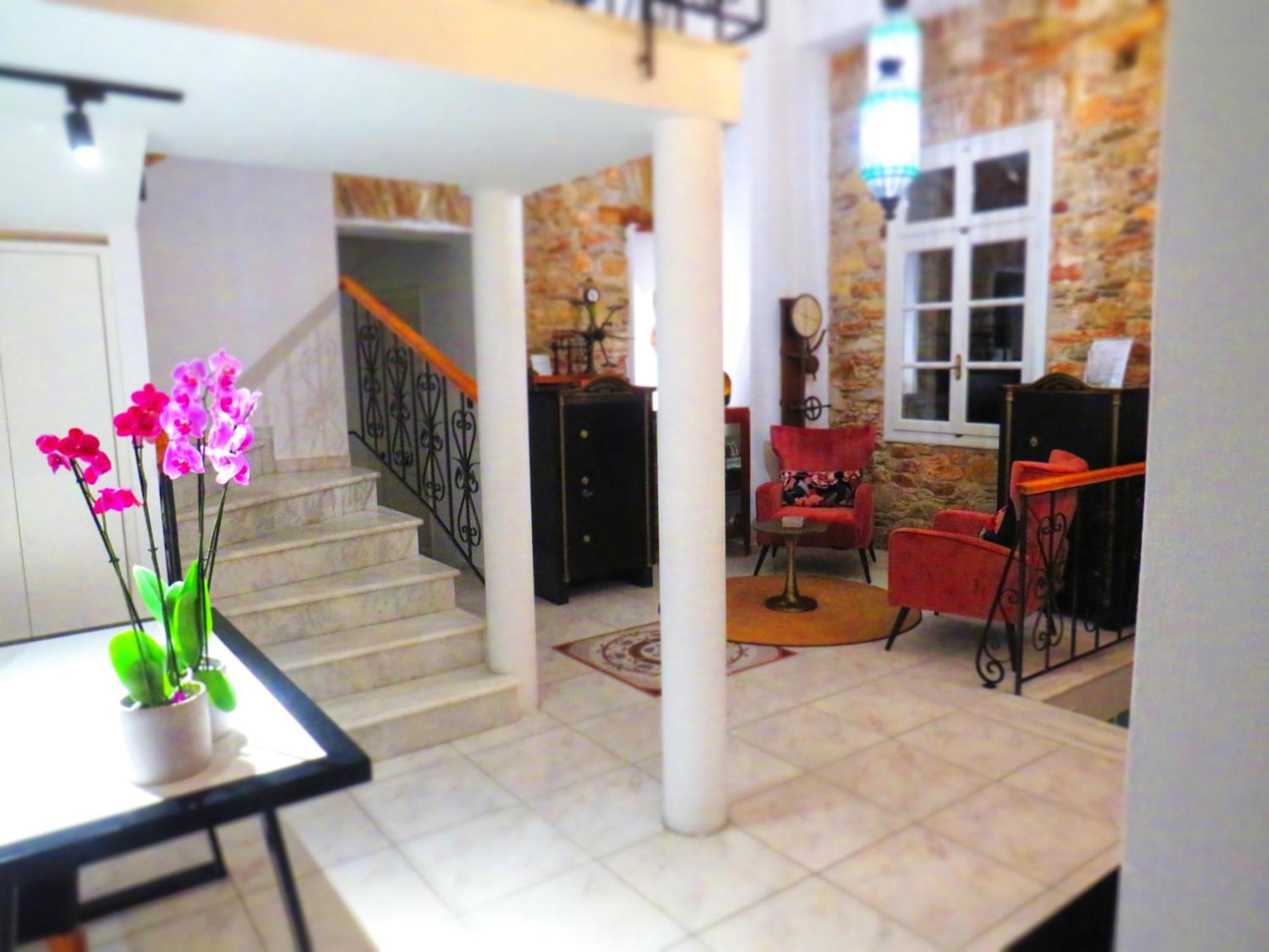 Axilleion Boutique Hotel Ermoupoli Ngoại thất bức ảnh