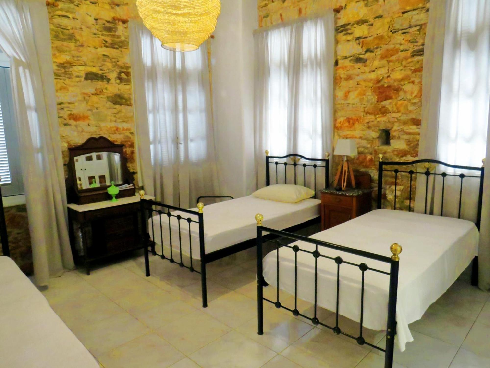Axilleion Boutique Hotel Ermoupoli Ngoại thất bức ảnh