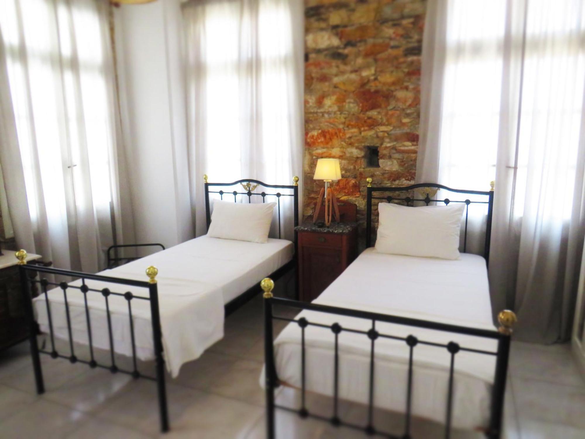 Axilleion Boutique Hotel Ermoupoli Ngoại thất bức ảnh